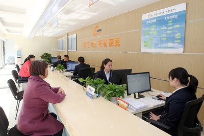 成都高新區(qū)新托管12個(gè)鄉(xiāng)鎮(zhèn)完成名稱變更，工商服務(wù)咨詢?nèi)嬲归_